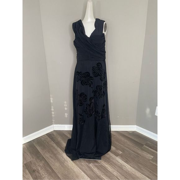 Chiara Boni La Petite Robe
Destiny Velvet Floral Tulle Gown - Picture 5 of 7